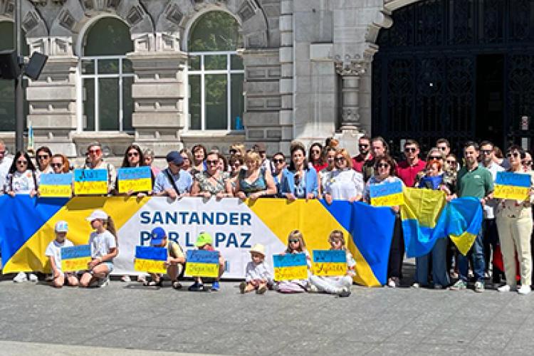 La alcaldesa hace un llamamiento a los santanderinos para que participen en la nueva campaña humanitaria en favor de Ucrania