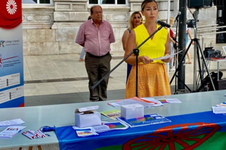 Santander rinde homenaje a la población gitana y recuerda el genocidio que sufrió durante el régimen nazi